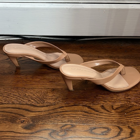 BCBG kitten Heels - Picture 4 of 4